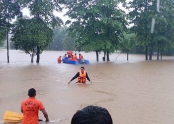 Gujarat deploys ministers, senior officials amid heavy rainfall; Valsad shuts factories for a day