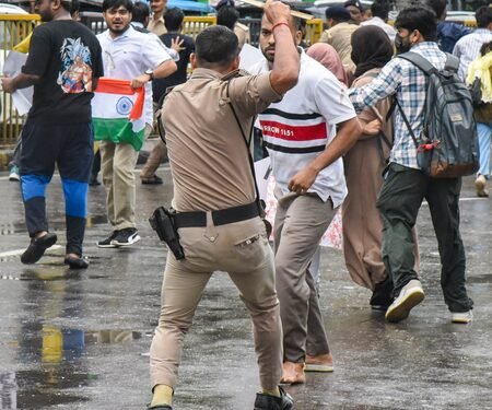 Student protests turn violent in Darbhanga, Begusarai; police resort to lathi-charge, tear gassing
