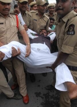Hyderabad cops foil bid by Youth Congress to disrupt BRS protest