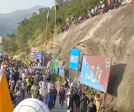 One killed, several injured as violence, rigging claims overshadow PoK polls