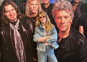 Melissa Rauch calls Bon Jovi show a ‘dream’ as Bruce Springsteen joins rock legend on stage