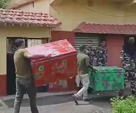 Bengal Police recover huge cash, 10 kg gold from house of stone-quarry owner’s relative