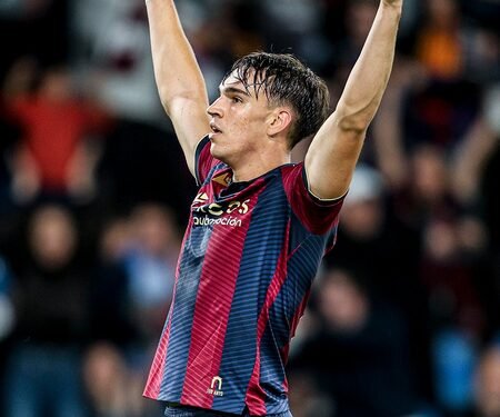 Real Madrid sign striker Espi from Levante
