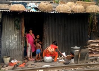 Bangladesh’s women and children bear burden of humanitarian crisis: Report