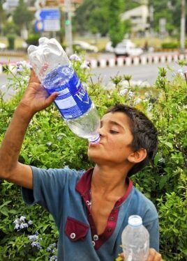Many nations impacted by extreme heat lack power cooling resources, says report