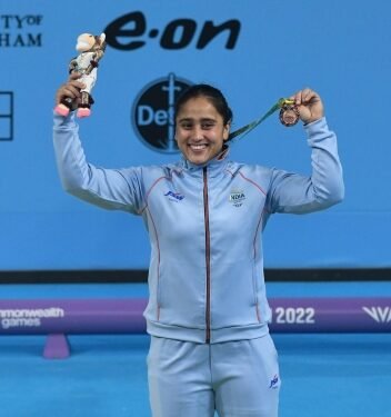 CWG 2026: Harjinder Kaur wins silver in women’s 69kg weightlifting