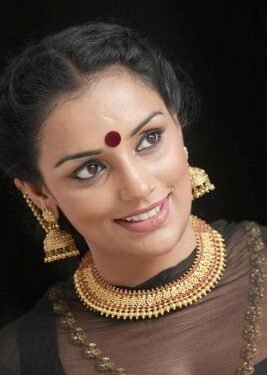AMMA power struggle deepens as Shwetha Menon questions ad hoc committee’s legitimacy