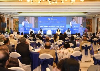India can play a key role in linking Middle East ties: Report