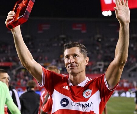 Lewandowski scores brace in victorious Chicago Fire home debut against Charlotte