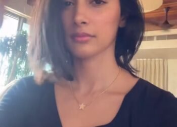 Pooja Hegde wishes for Ryan Gosling to appear as she plays the theme song of ‘La La Land’