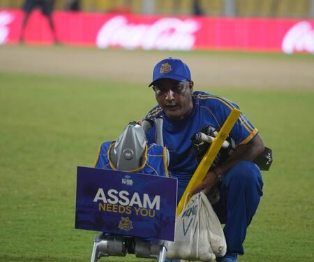 ‘Assam Needs You’ message highlights the plight of flood-affected families during APL match