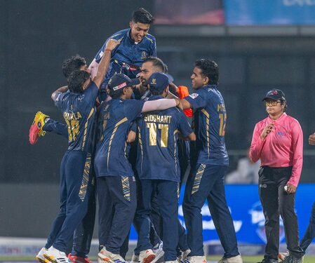 DPL 2026: Monu Shukla shines as Outer Delhi Warriors win in Super Over against New Delhi Tigers