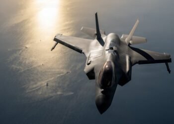 US says southern route through Strait of Hormuz remains open, over 1,000 vessels assisted