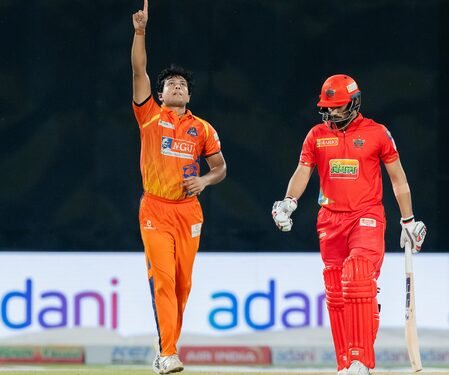 West Delhi Lions cruise to 5-wicket win over South Delhi Superstarz