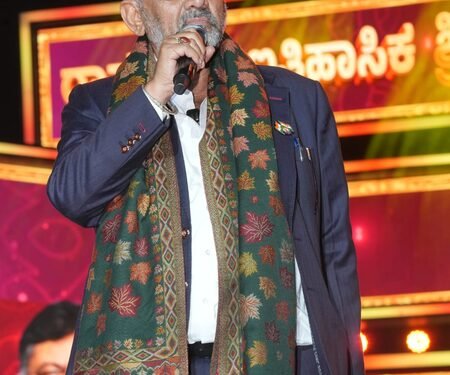 Darshan’s fans disrupt Shivakumar’s speech; upset CM urges patience, respect for legal process