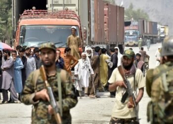 Pakistan: Industrial and export supply chains face disruption due to goods, oil transporters strike