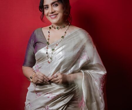 Sonali Kulkarni revisits the script of ‘Dil Chahta Hain’ after 25 years: Feels like just yesterday