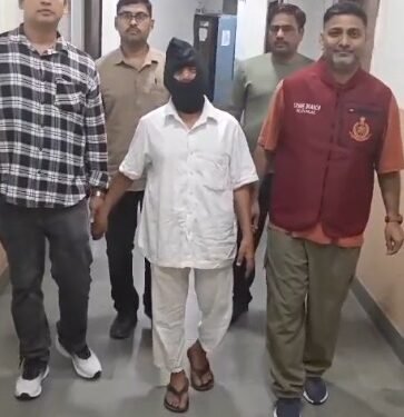 Delhi Crime Branch arrest forgery accused with Rs 50,000 reward on head, absconding for 12 years