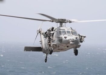 US forces disable ship accused of breaching Iran blockade
