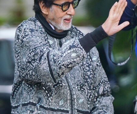 Amitabh Bachchan remembers mother Teji on her birth anniversary, calls her ‘symbol of inspiration, morale, patience’