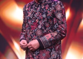 Anu Malik applauds Kumar Sanu for ‘Sambhala Hai Maine’: 100 chand laga diye