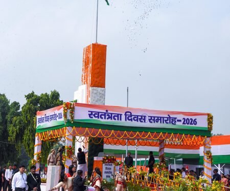 Bihar leaders mark 80th I-Day with flag-hoisting ceremonies
