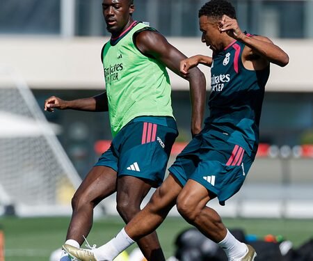 Mbappe looking forward to winning titles with Mourinho