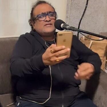 Kunal Ganjawalla recreates ‘Aap Ki Ankhon’, calls Kishore Kumar, Lata Mangeshkar his ‘favourite duos’