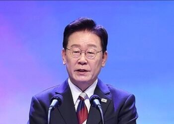 South Korean President proposes dialogue with North Korea to officially end Korean War