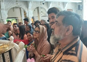 Sunny Leone offers prayers at ISKCON temple with husband Daniel Weber