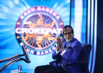 Amitabh Bachchan reveals he watches late-night matches with headphones to avoid disturbing Jaya Bachchan