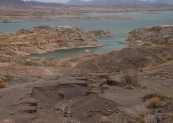 Largest US reservoirs hit record lows as experts warn of Colorado River crisis