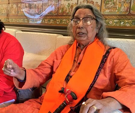 Bengal: Padma Shri awardee Purna Das Baul seeks return of land from Birbhum admin