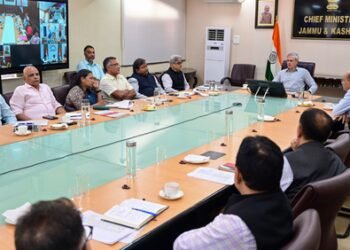 Omar Abdullah reviews preparations for inaugural International Film Festival