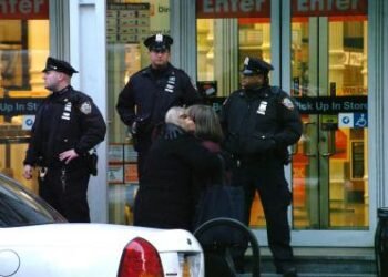 US violent crime posts record fall: FBI