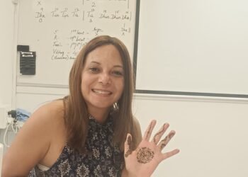 Israel: Participants learn about India’s rich artistic traditions during mehndi workshop