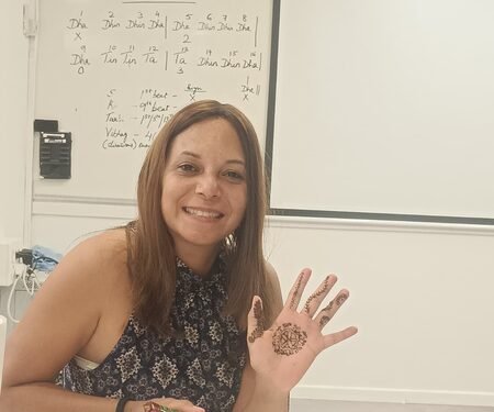 Israel: Participants learn about India’s rich artistic traditions during mehndi workshop