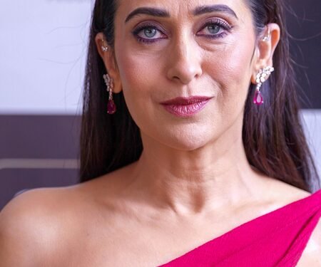 Karisma Kapoor recalls ‘strict times’ working with Geeta Kapur on ‘Pyaar Kar’ from ‘Dil To Pagal Hai’