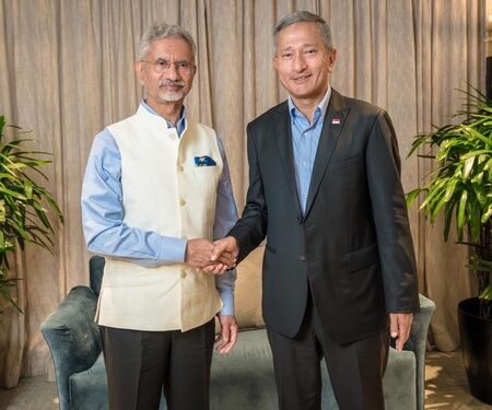 EAM Jaishankar, Singapore FM Balakrishnan discuss ways to deepen strategic ties