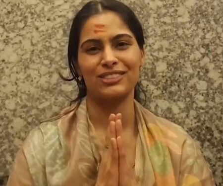 Olympic medallist shooter Manu Bhaker offers prayers at Ujjain’s Mahakaleshwar temple
