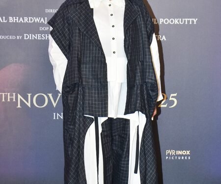 When Manisha Koirala opened up about the age gap in Bollywood
