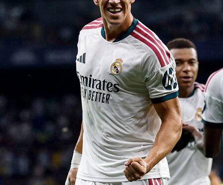 Espi strikes late as Mourinho’s Real Madrid starts season with win