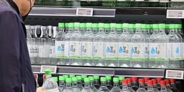 S. Koreans turn to healthy lifestyles as alcohol output falls to 27-year low