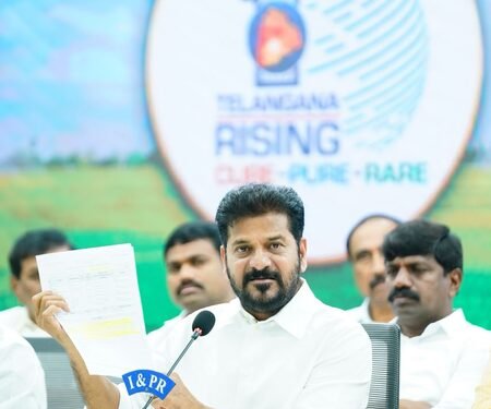 Insult to 4 crore people of Telangana, says CM on denial of permission for US visit