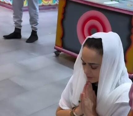 Preity Zinta offers prayers at Indian temple in Paris on the last Monday of Sawan