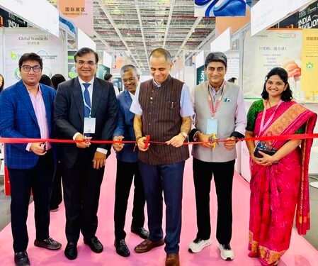 Indian CG inaugurates pavilion at Global Yarn and Inter-Textile Expo in Shanghai