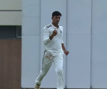 Duleep Trophy: North strike late to leave West needing 67 runs with three wickets in hand; Roy, Shahbaz lead East Zone to semis (Ld)