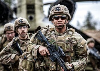 NATO troops in Ukraine unacceptable: Kremlin