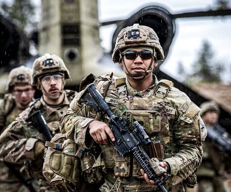 NATO troops in Ukraine unacceptable: Kremlin