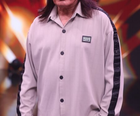 Rahul Roy remembers observing Pooja Bhatt, Anupam Kher, Vinod Khanna before ‘Aashiqui’